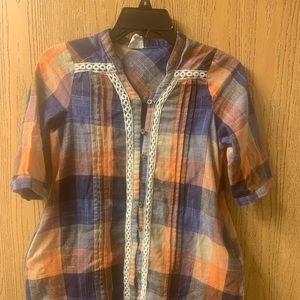 Girls flannel shirt dress with pockets.